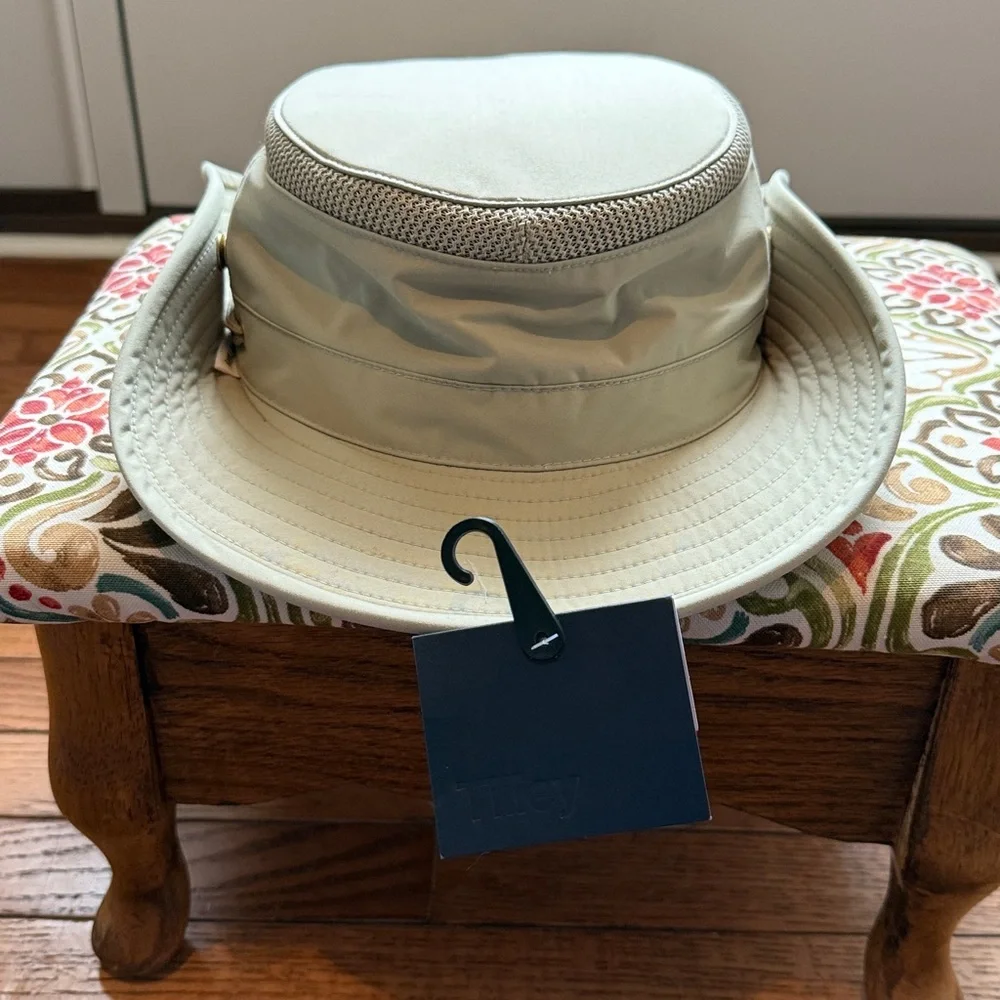 Light Beige Wide Brim Hat - Picture 2 of 6